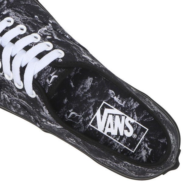 AUTHENTIC BLACK/BLACK 詳細画像